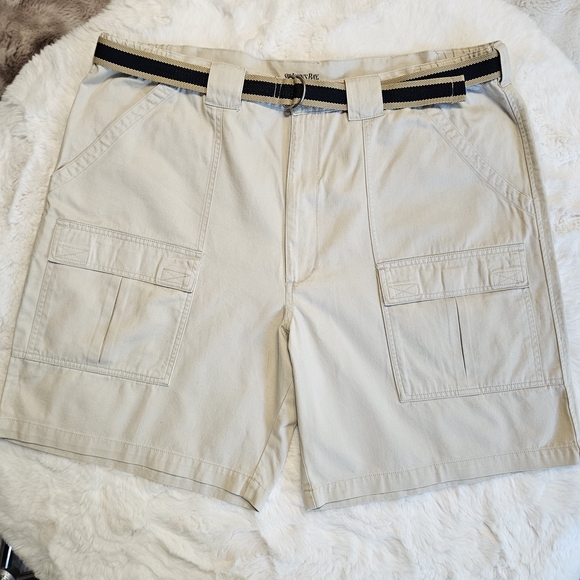 St. John's Bay Other - NWOT St. John's Bay Mens Belted Khaki Shorts Size 38 Beige Cotton Pocket Tag